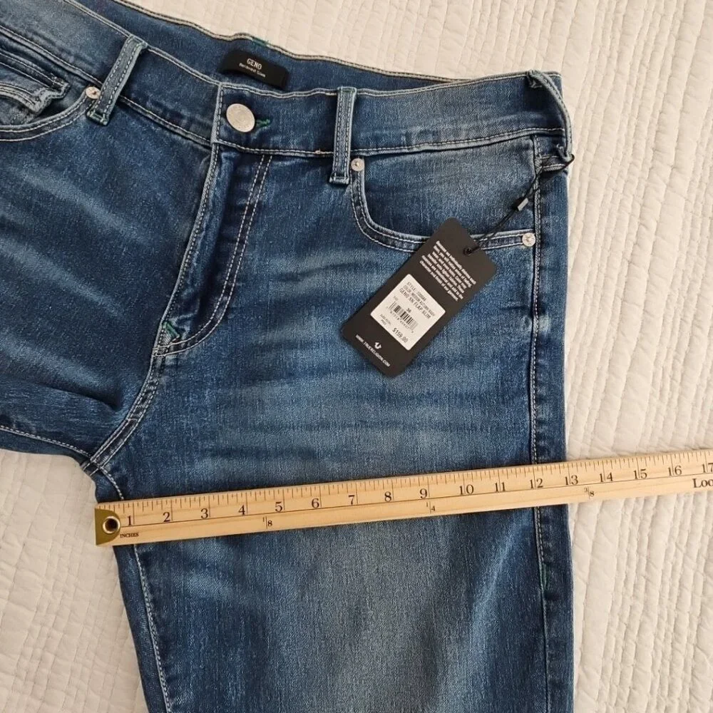True Religion Geno Big T Flap Jeans Men's 36x32 Med Wash‎ Relaxed Slim NWT NEW